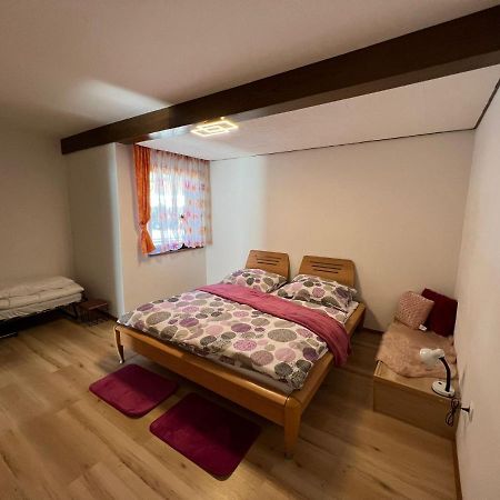 Sandys Ferienwohnung Im Gruenen Niederdorf  Экстерьер фото