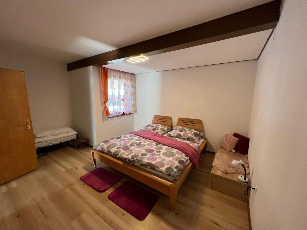 Sandys Ferienwohnung Im Gruenen Niederdorf  Экстерьер фото